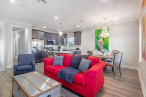 Breathtaking Spacious Art Filled 5BR home near FQ